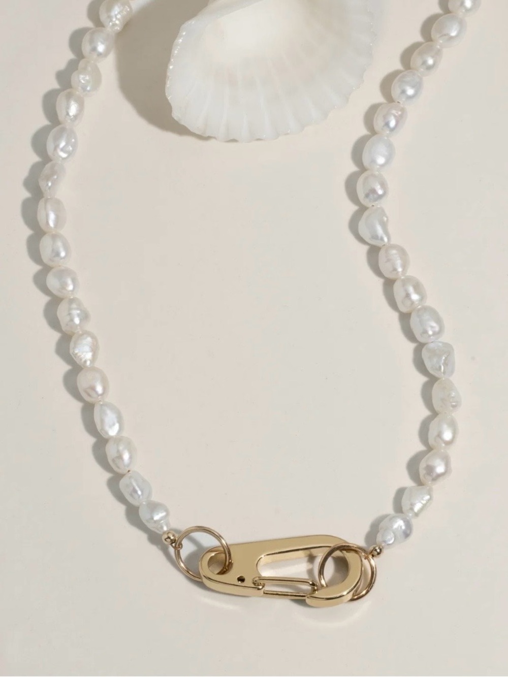 James Michelle Pearl Lock Necklace - Picture 2 of 7
